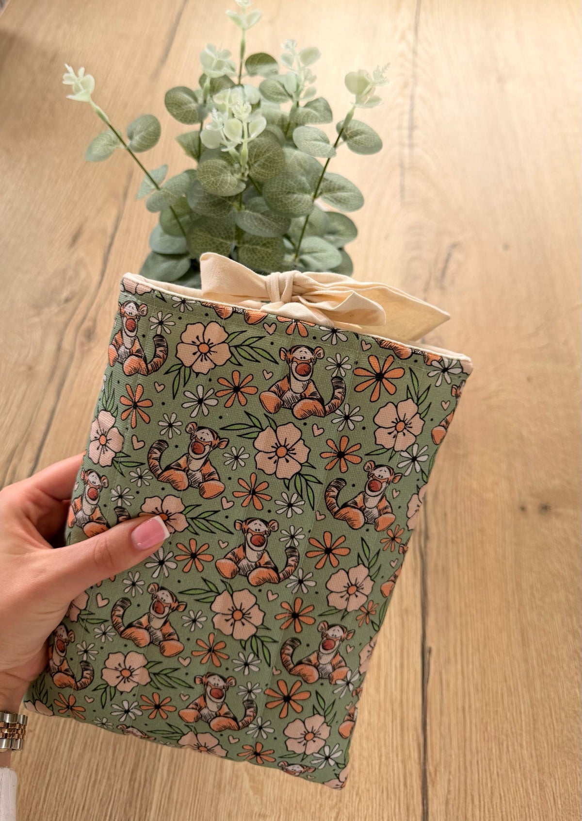 100 Aker Woof Book Sleeve