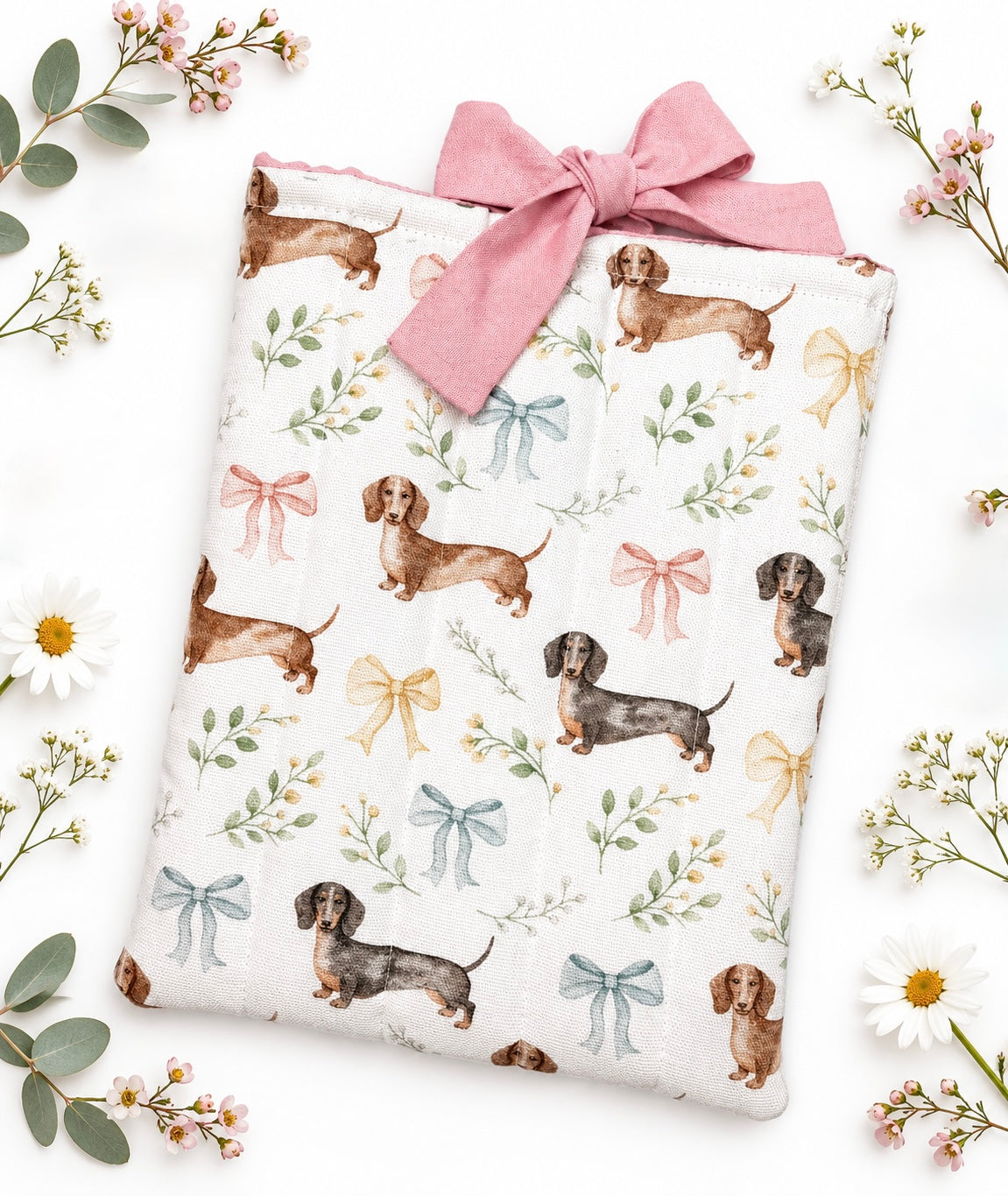 Dainty Dachshund Book Sleeve