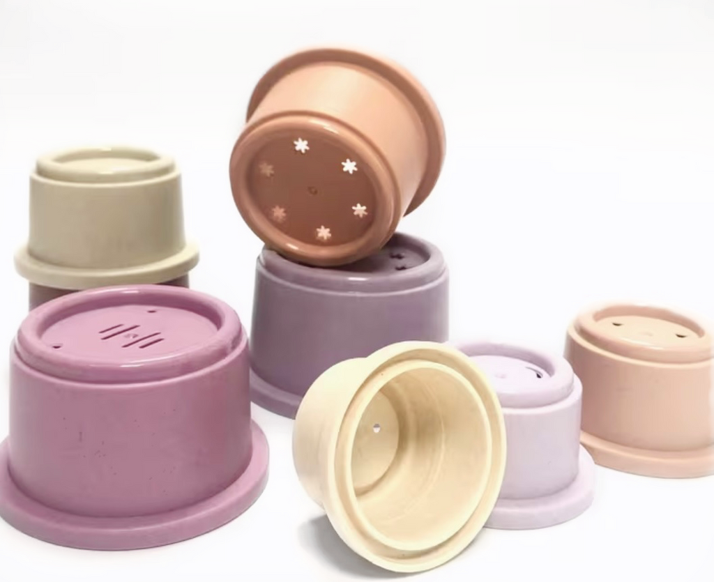 Small Pet Stacking Cups